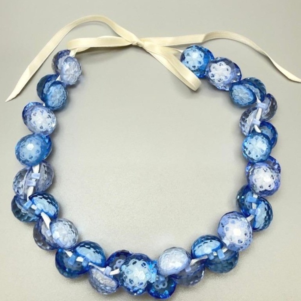 Vintage Blue Faceted Lucite Bead Ribbon Tie Necklace 16" Adjustable Embedded